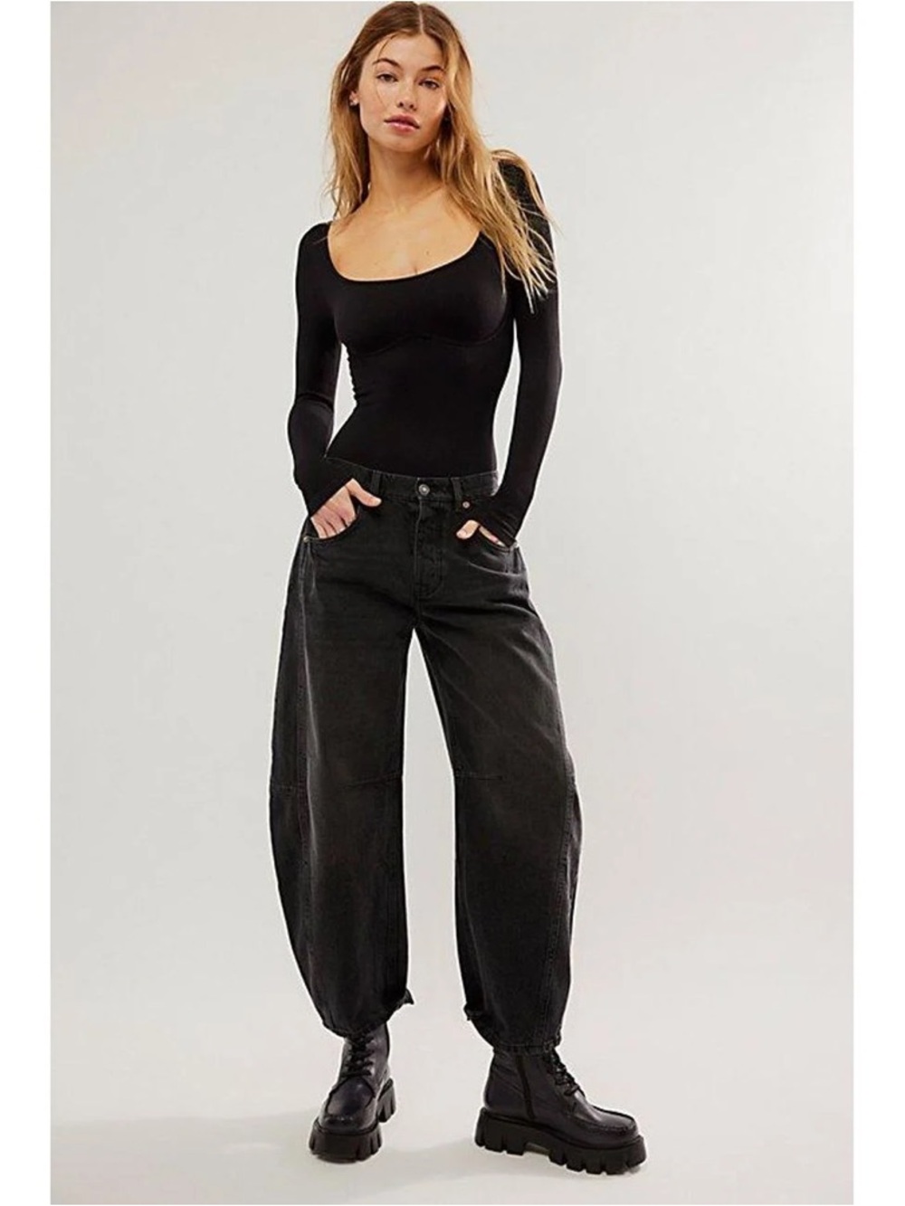Free People Black barrel Jeans